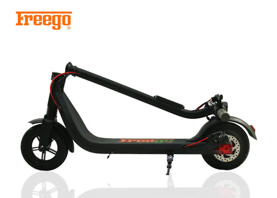 Modern Stand Up Electric Kick Scooter Untuk Bepergian Ke Kerja 100kg Maks Beban