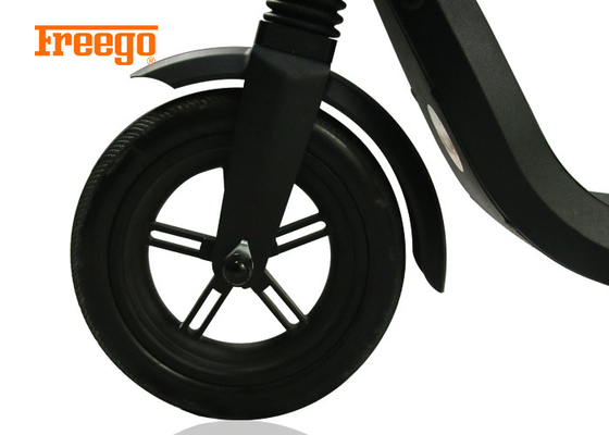 Skuter Tendangan Skuter Listrik Ringan 201-500w 25km / H Kecepatan Maks. Bingkai Kuat