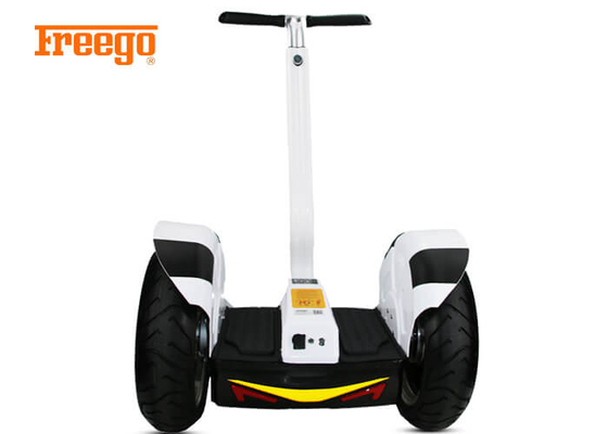 1000W * 2 Putih Self Balancing Electric Scooter Tombol Kontrol 3-5H Waktu Pengisian