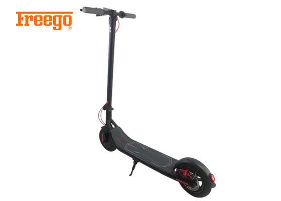 Hitam Adorable Electric Jurus Scooter Untuk Remaja 13-30km Range Per Charge