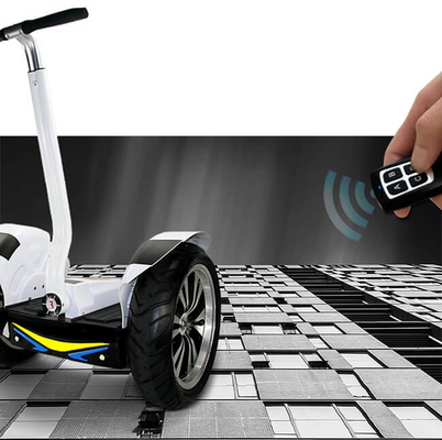 Outdoor 10 Inch Self Balancing Scooter Dengan Pegangan Fantastis Nyaman