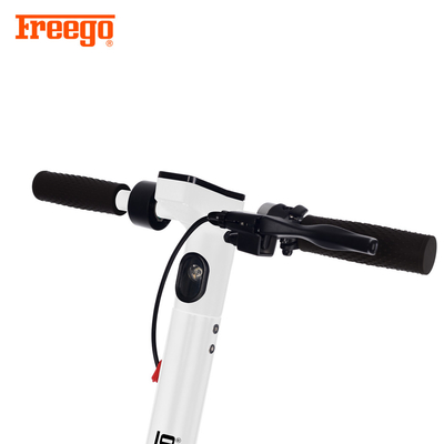 350W Trip Pendek Portable Electric Scooter Foot Dengan Tampilan LED Rem Tangan